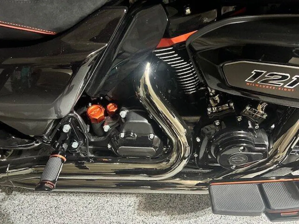 Performance Magnetic Dipstick Kit for Harley-Davidson M8 (2017-2026) - Curved Orange