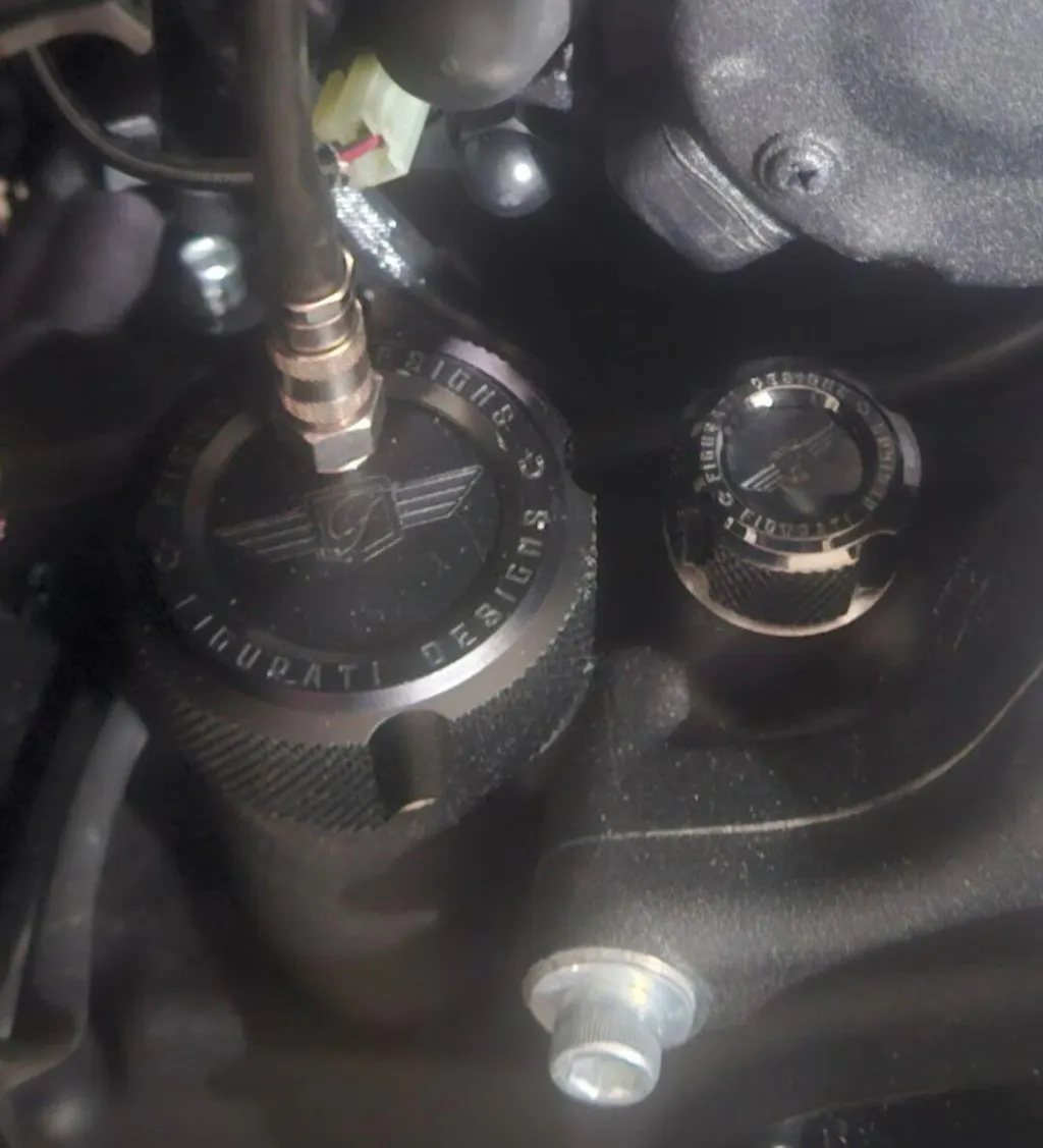 Performance Magnetic Dipstick for Harley-Davidson M8 Softail (2018-2025) - Knurled Black