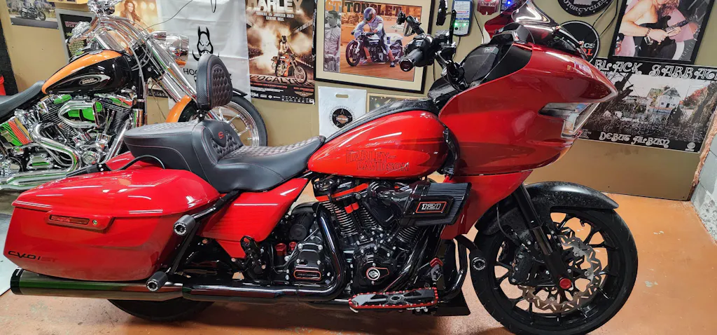 Performance Aluminum Front Axle Nut Covers - Red