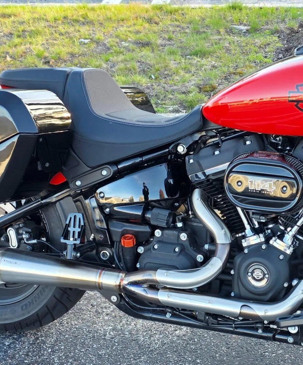 Performance Magnetic Dipstick for Harley-Davidson M8 Softail (2018-2026) - Knurled Orange