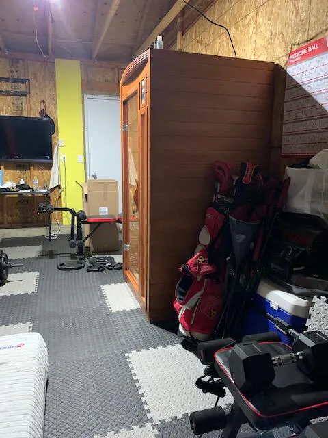 Golden Designs "Barcelona" Sauna Dynamic Low EMF FAR Infrared Sauna w/ Hemlock DYN-6106-01