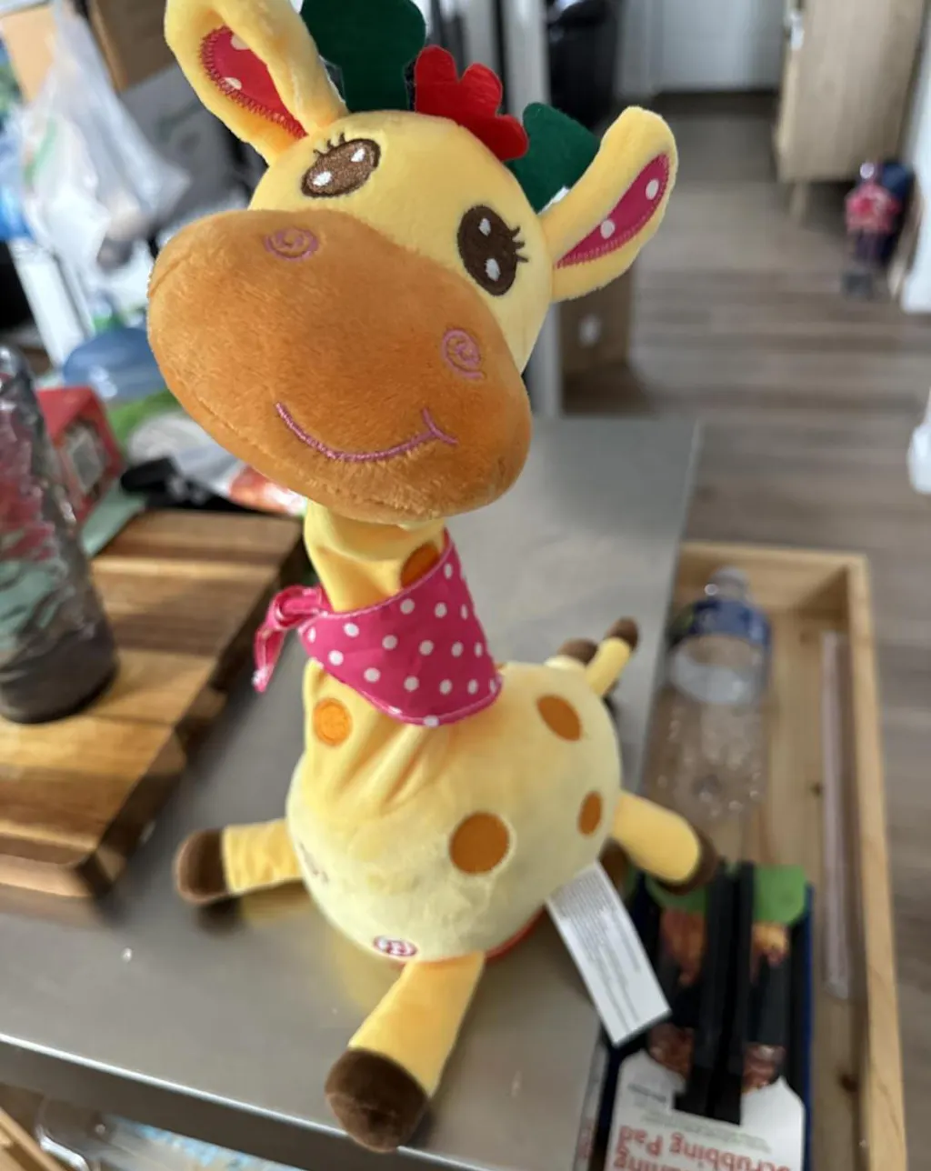 Giugio Dansende kerstboom, zingende kerstboom, kerstboom knuffels