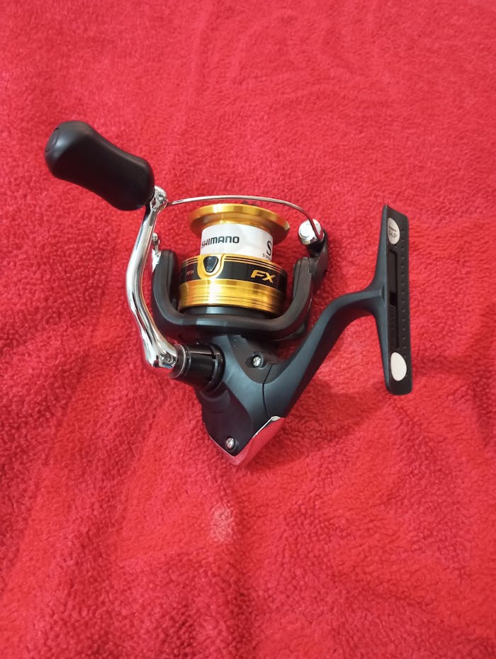 Shimano FX Spinning Reel | 2500HG