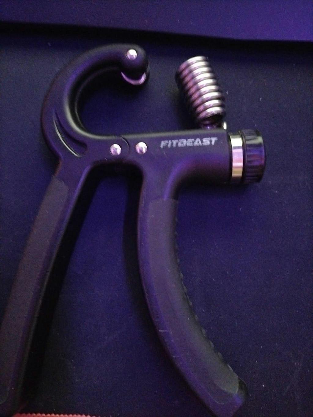 How to Use Hand Gripper for Beginners FitBeast