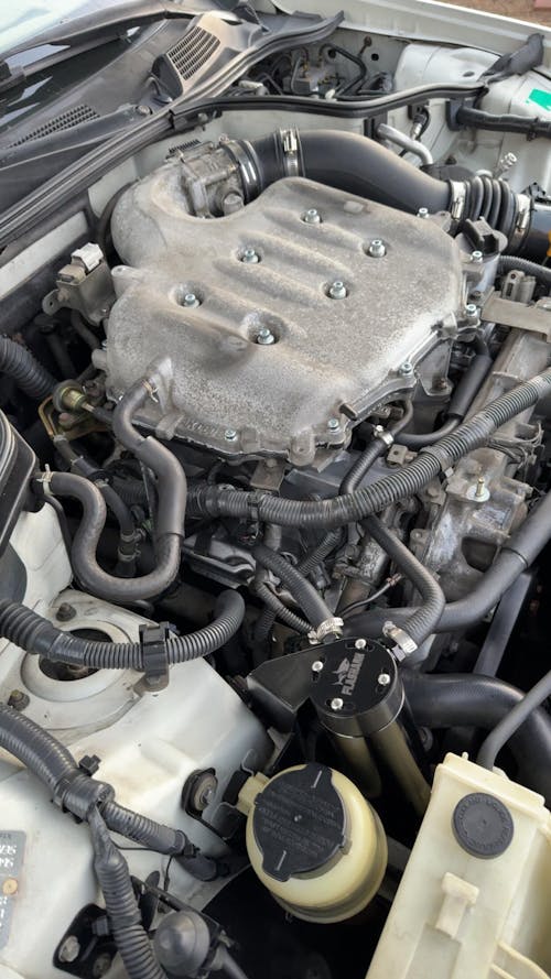 Oil Catch Can  for 2003-2006 Nissan 350Z 2004-2007 Infiniti G35 VQ35DE PCV Side