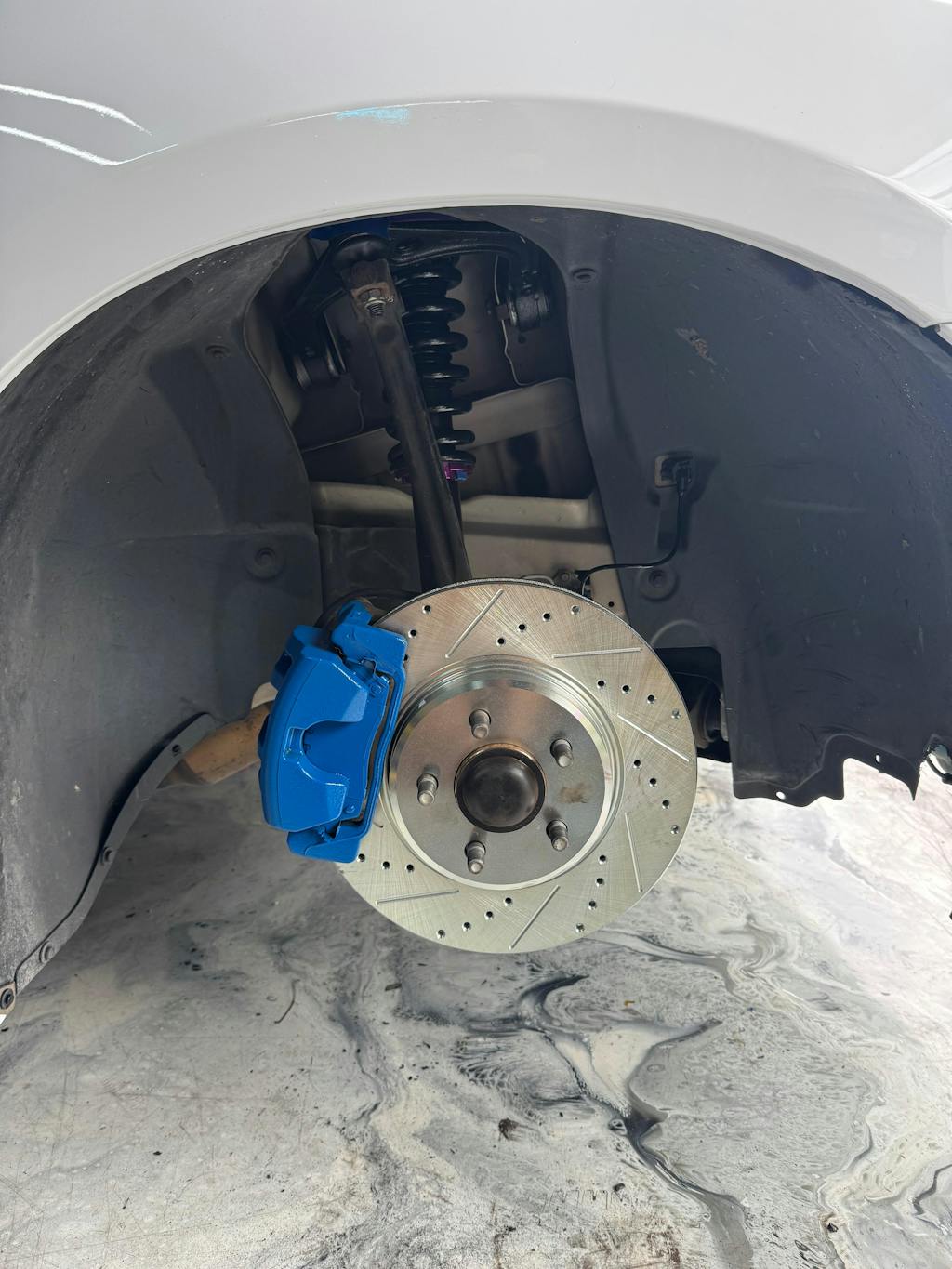 2005-2010 Dodge Charger Magnum Challenger Chrysler 300 Coilover Shock Absorbers Struts 4PCS