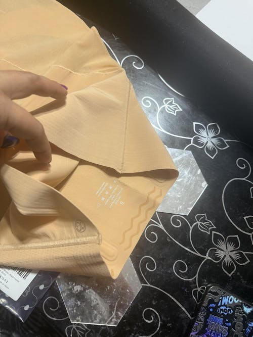 Tummy-flattening Firming Butt-lifting Seamless Shaping Shorts