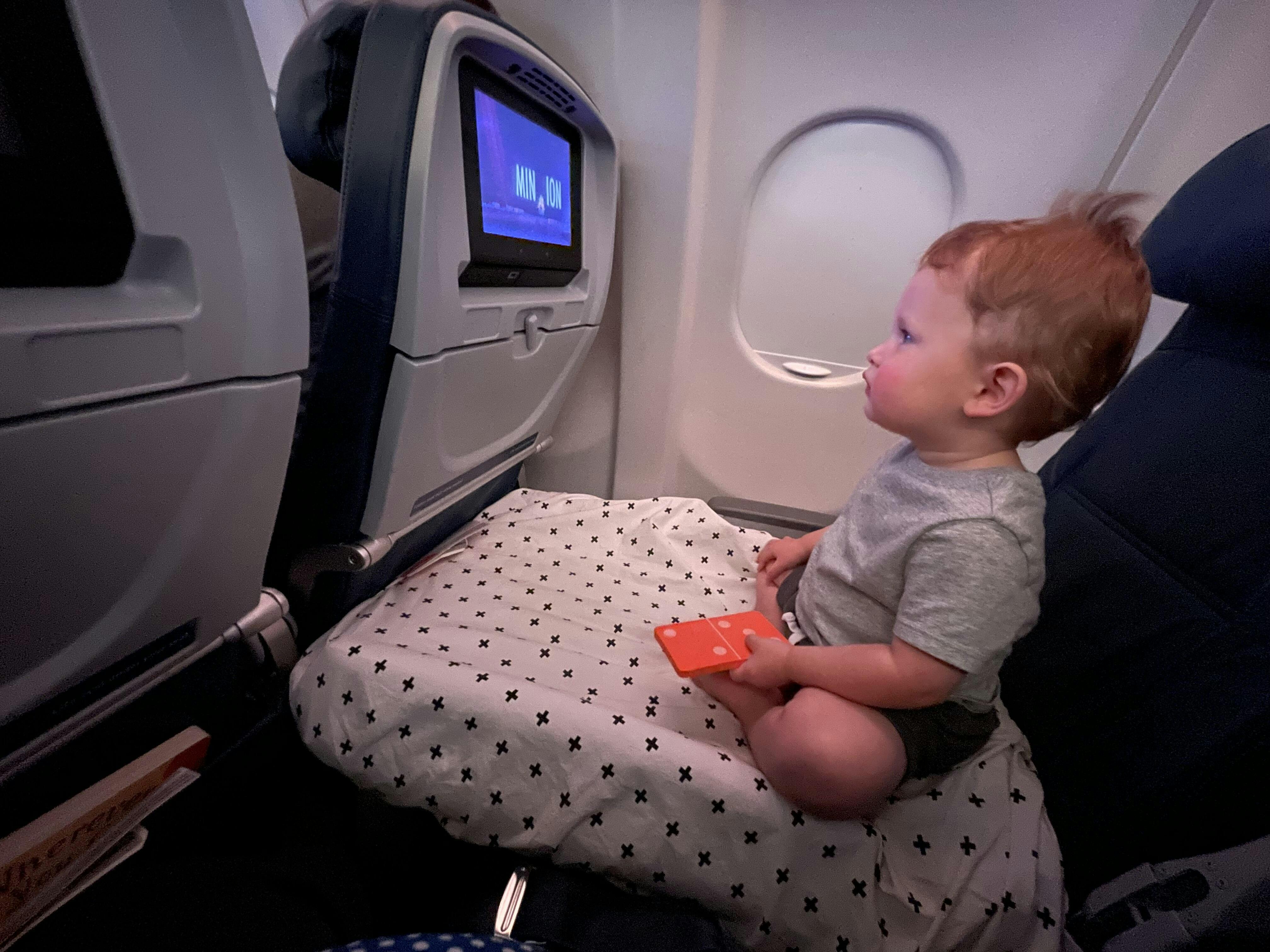 REVIEWS Flyaway Kids Bed BEST sleeping aid for your child on planes