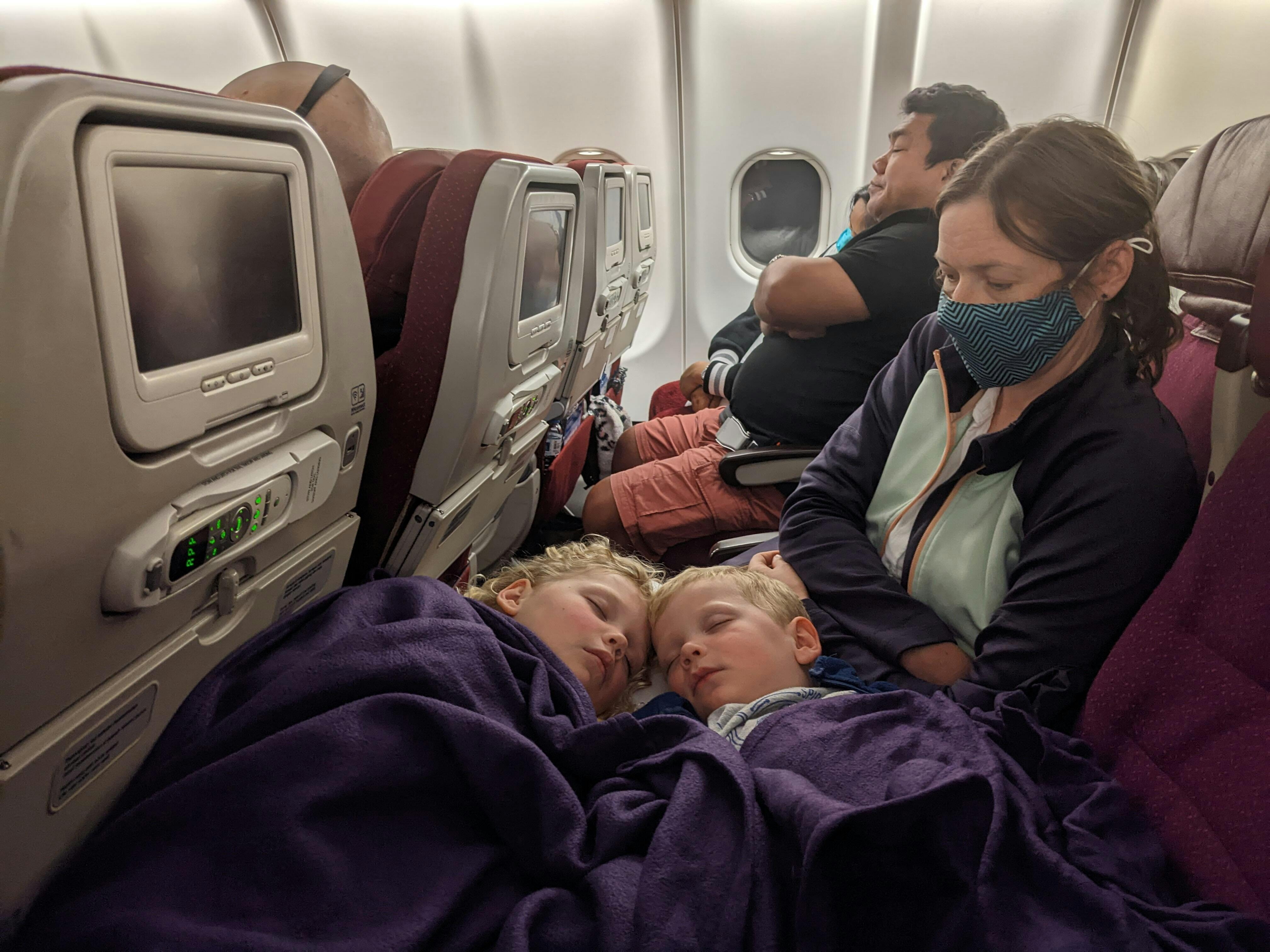 REVIEWS Flyaway Kids Bed BEST sleeping aid for your child on planes Flyaway Designs