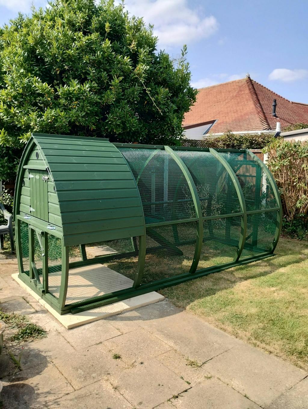 Arched Rabbit House - UK made by Flyte so Fancy