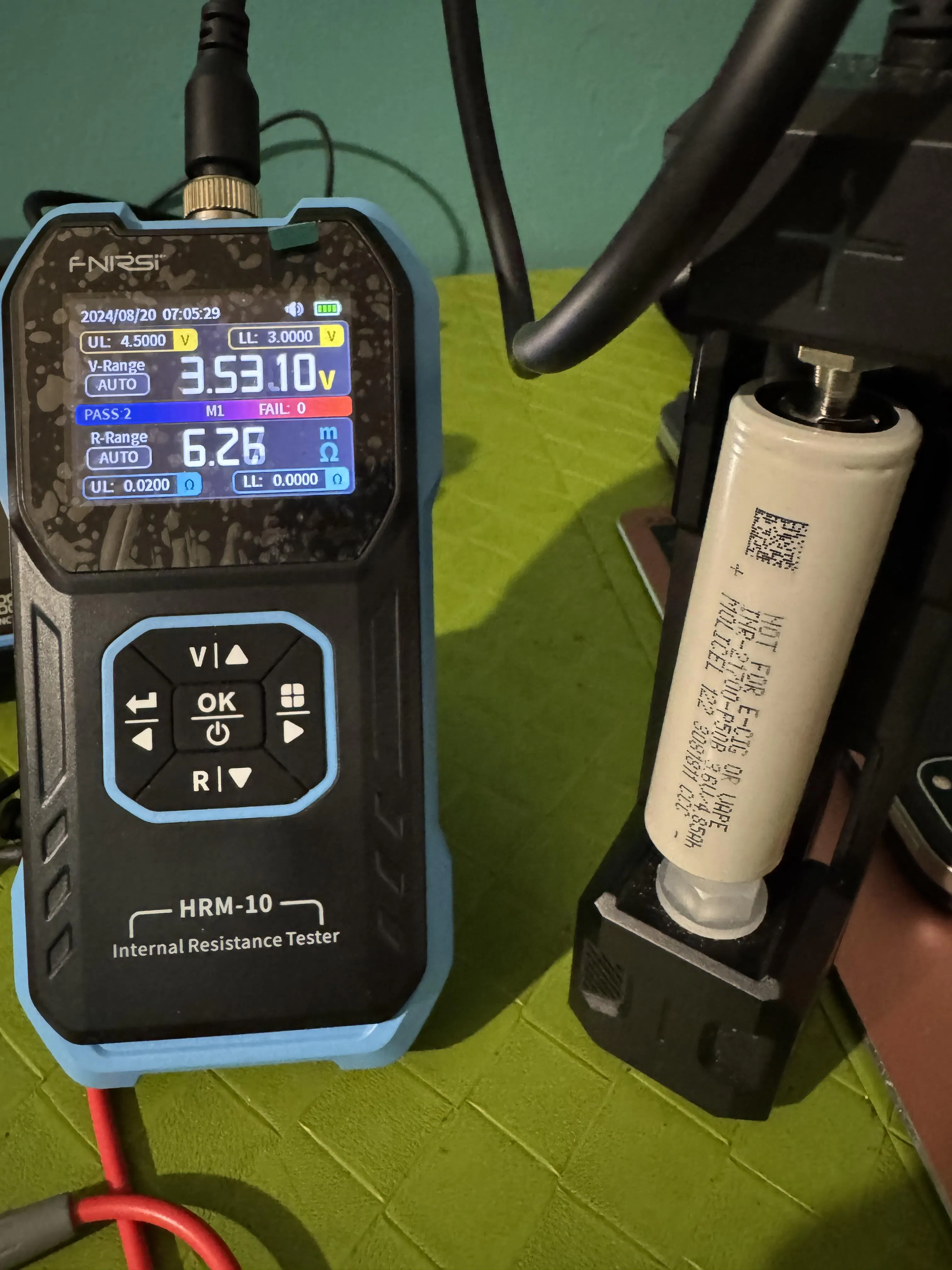 FNIRSI HRM-10 Battery Voltage Internal Resistance Tester
