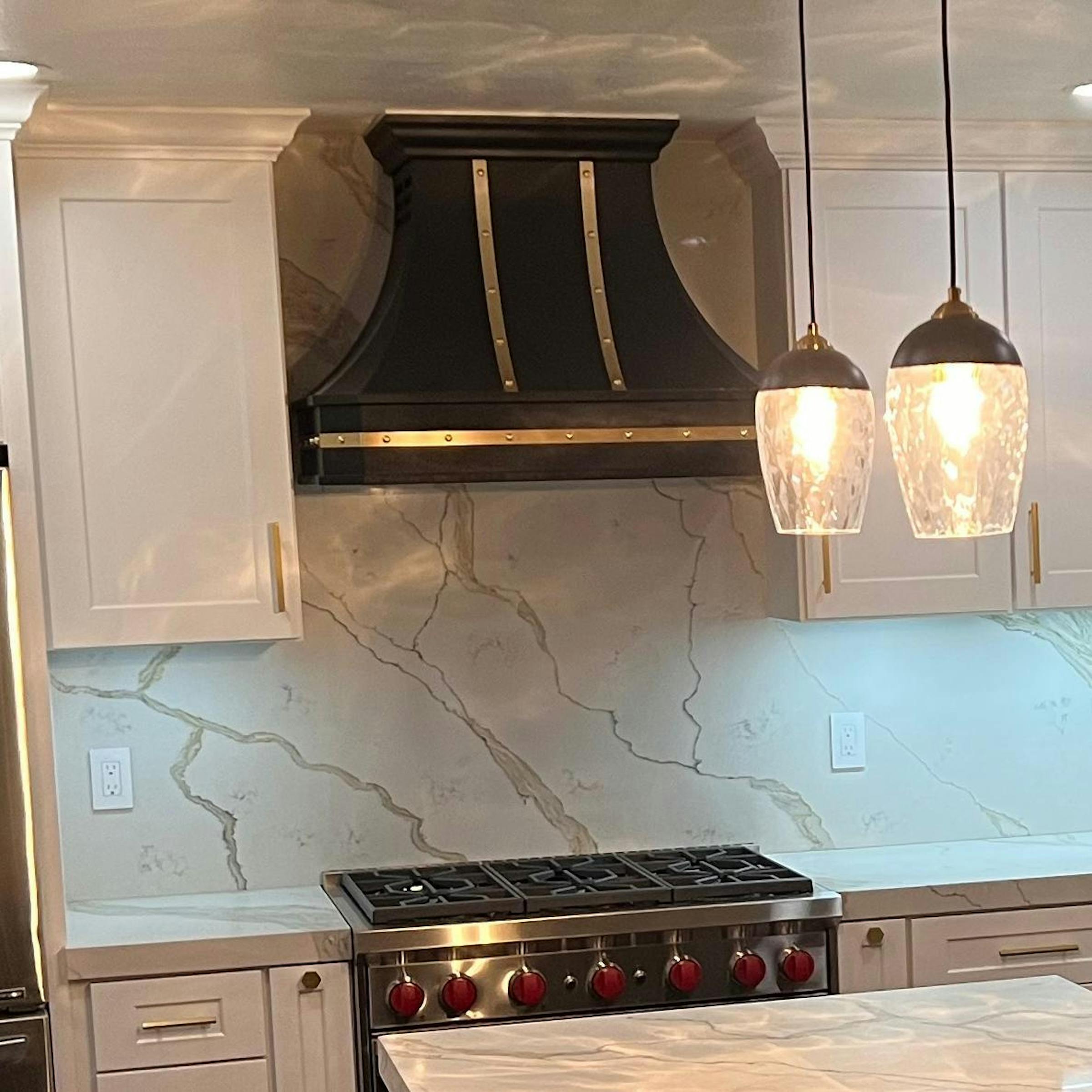 Fobest Custom Black Stainless Steel Kitchen Hood with Polished Brass Straps FSS-172