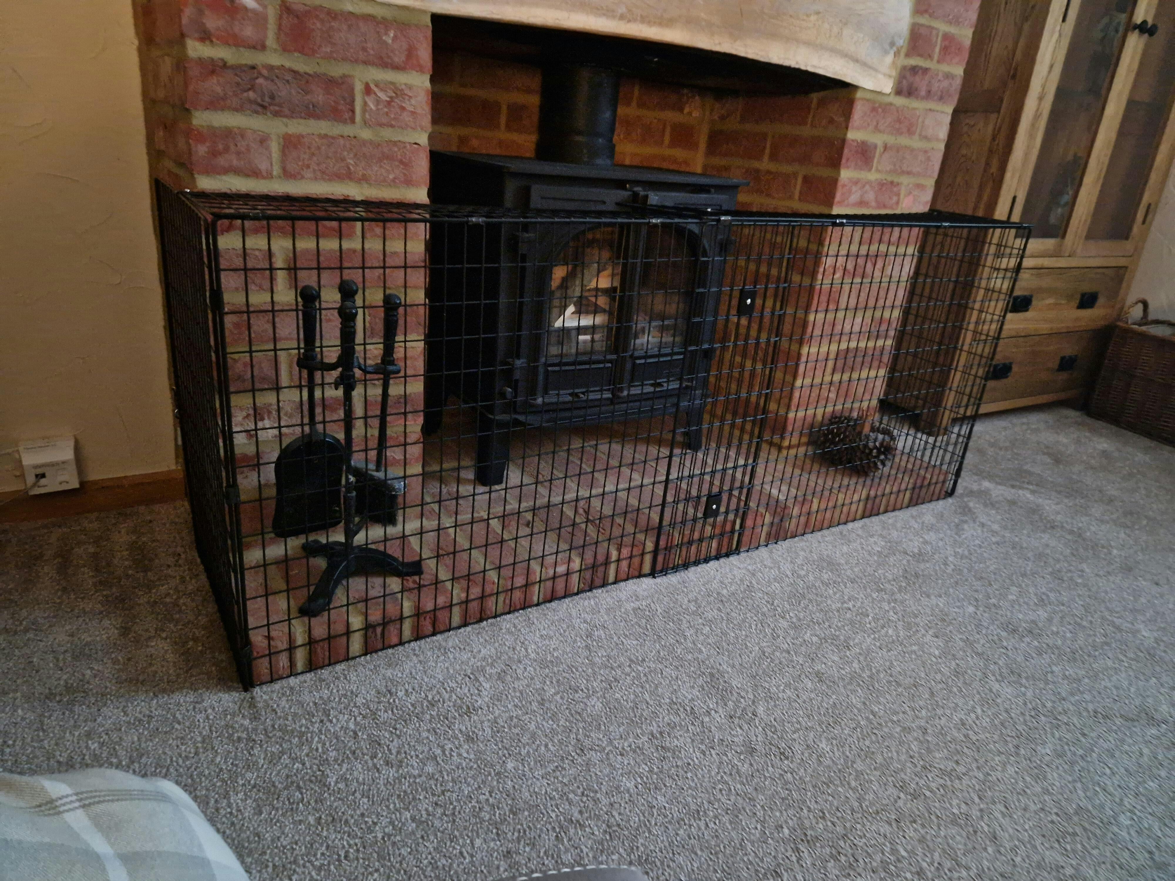 Pricecrunchers Extendable Fireguard Table Extendable Fire Guard ...