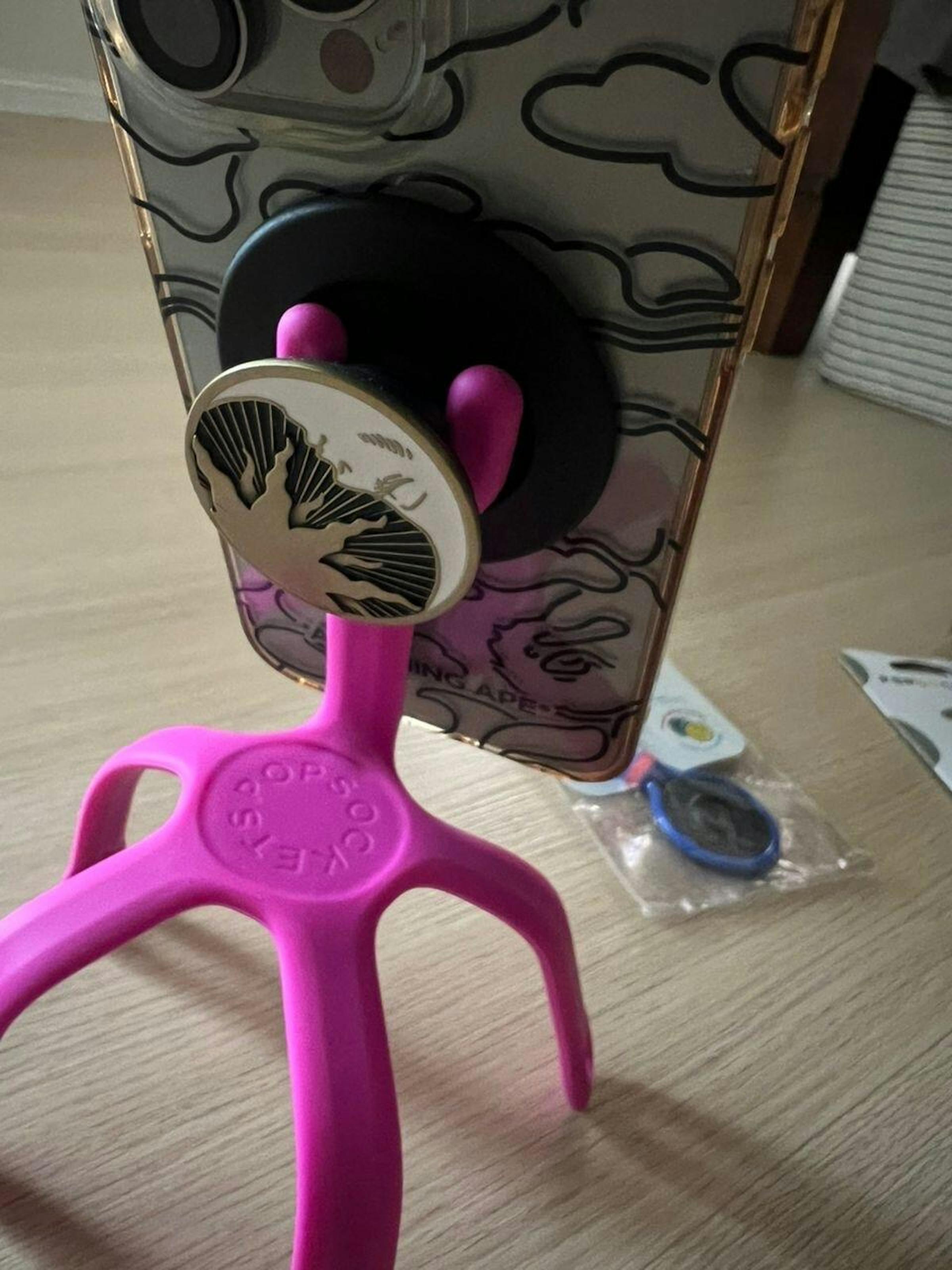 PopSockets PopMount 2 Flex - Flexible Mount - Miami Sunset ( Barcode : 842978182834 ).