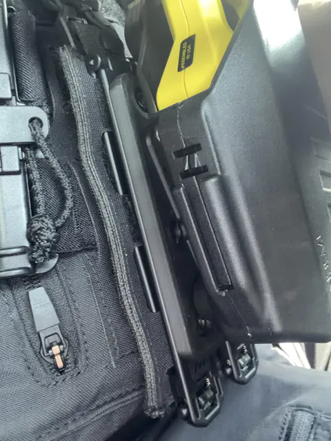 4Bros Safariland Taser 7 & Taser 10 Molle Adapter