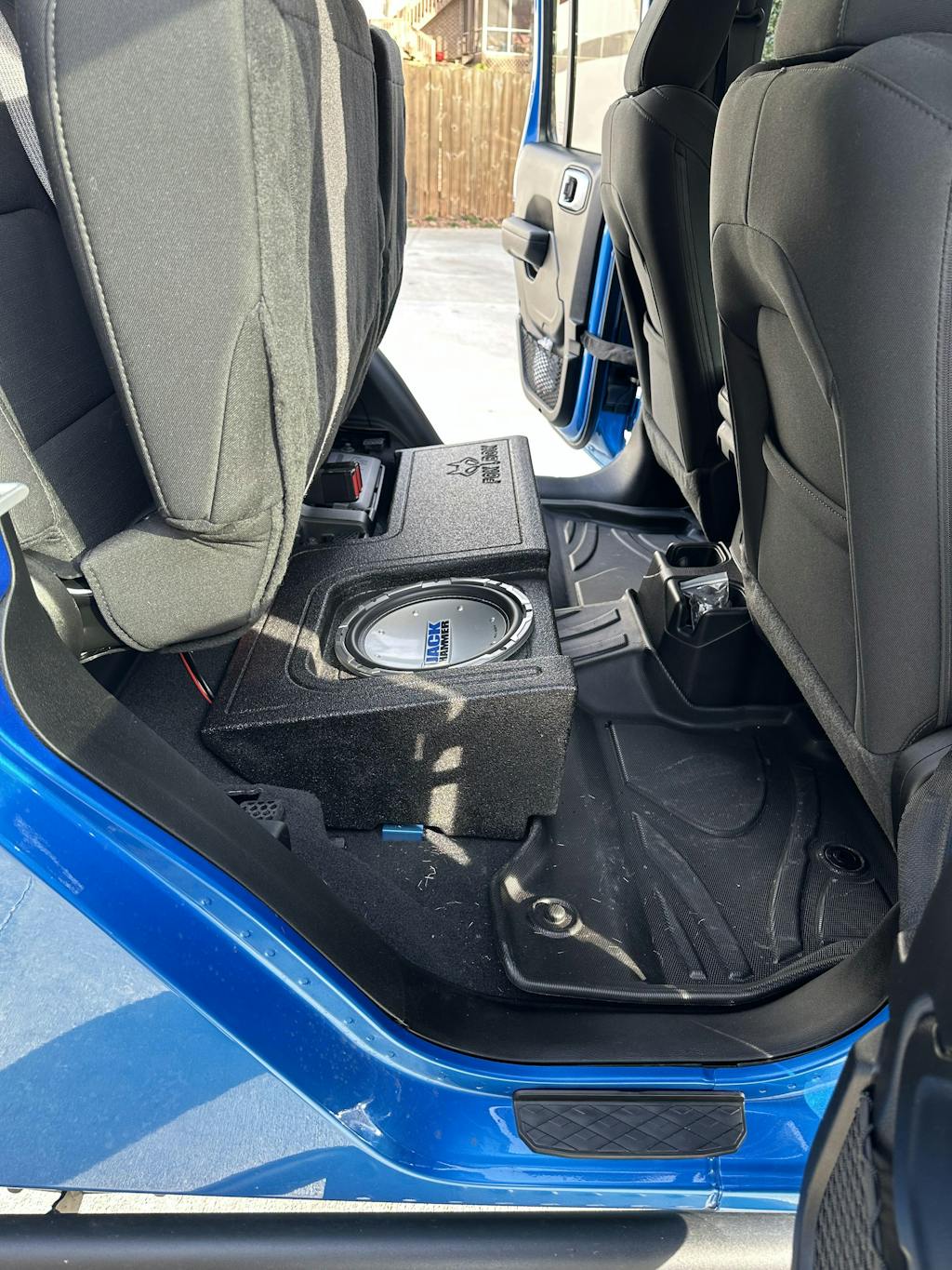 JEEP JT GLADIATOR TRUCK VENTED PORTED SUB SPEAKER BOX FOX ACOUSTICS