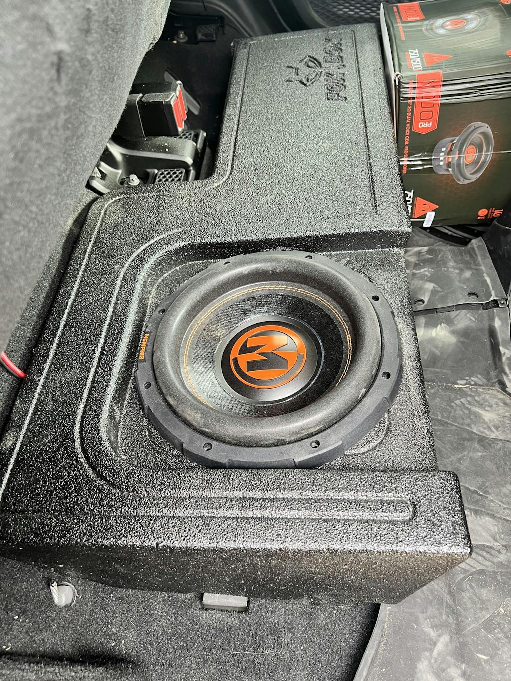 JEEP JT GLADIATOR TRUCK VENTED PORTED SUB SPEAKER BOX FOX ACOUSTICS