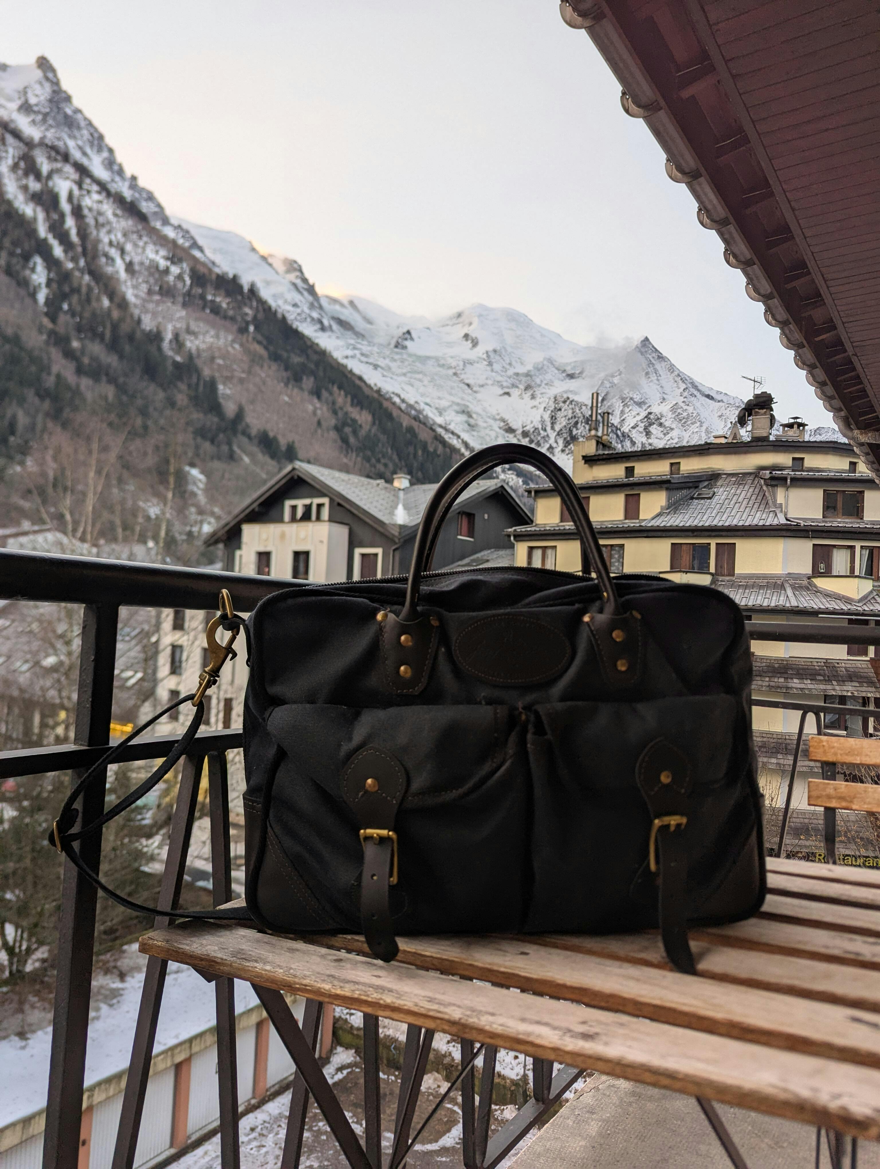 Correspondent Briefcase - Heritage Black | Frost River | Made in USA