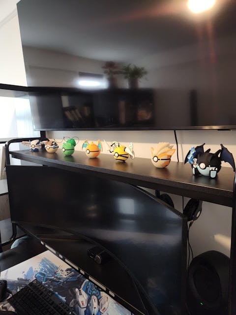 (059) Pyrehound Vanguard - Monster Ball