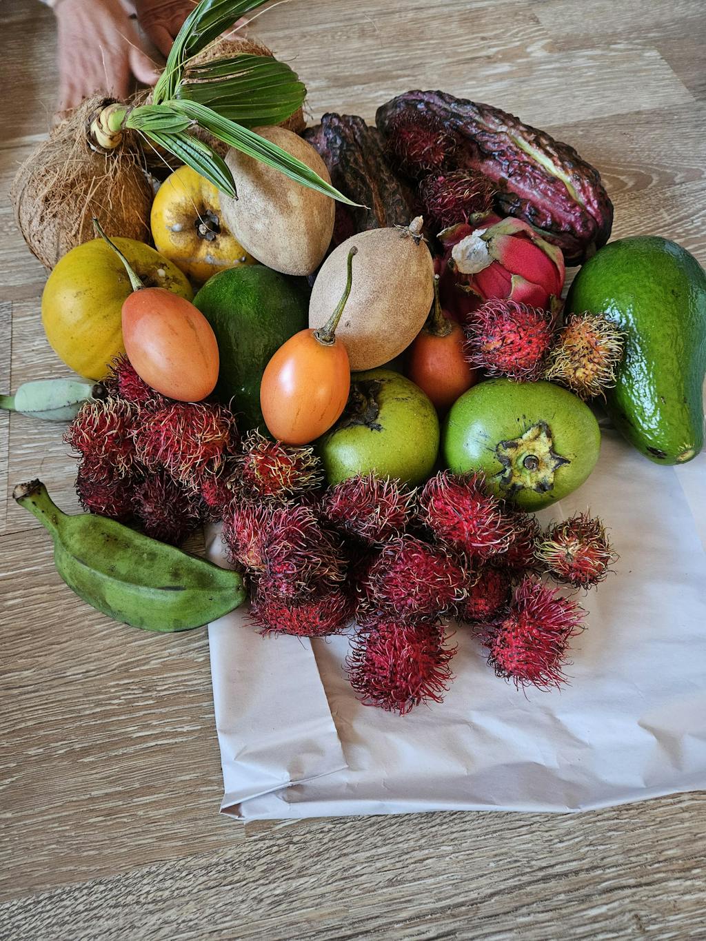 Seasonal Box Fruit Hunters