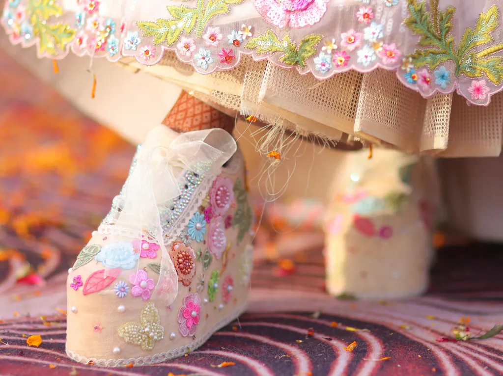 FUNKY N TRENDY Hand embroidered floral theme sneakers - wedge sneakers heeled sneakers/beige sneakers