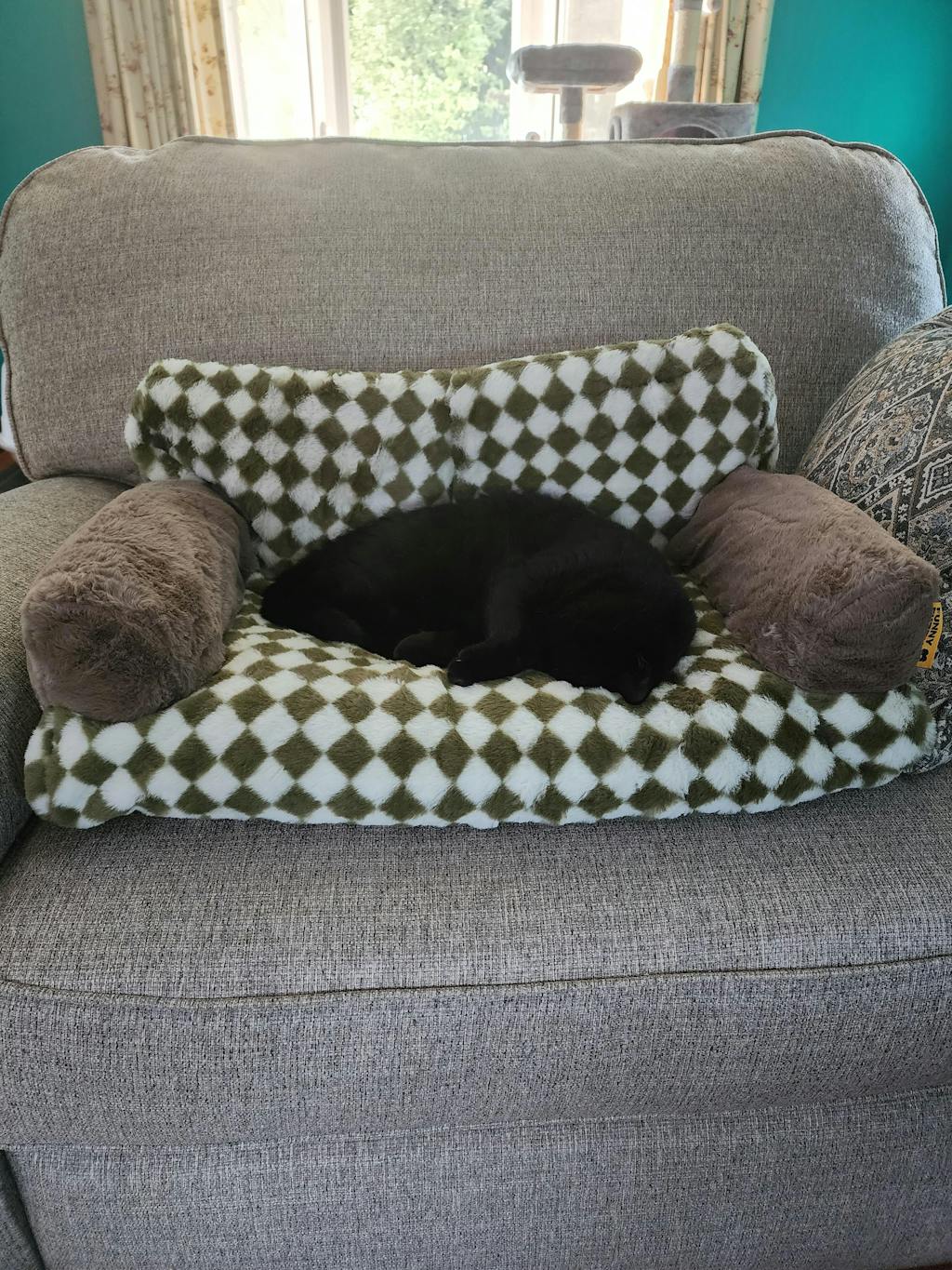 Vintage Leisure Diamond Cat Sofa Bed FunnyFuzzy