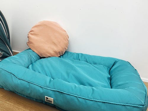 Lit orthopédique pour grand chien imperméable et soutien