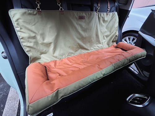 Housse de siège de voiture imperméable et antidérapante pour grands chiens - Urban Voyager