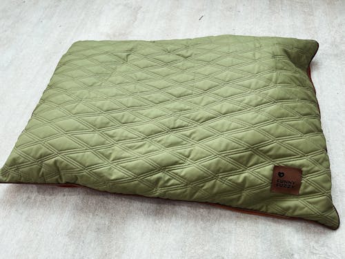 Tapis réversible apaisant imperméable pour chien de luxe