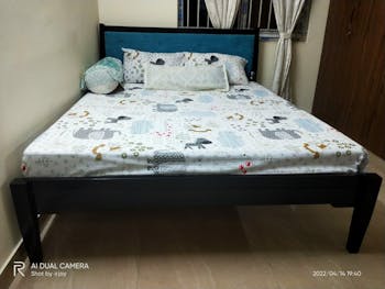 Mazi Rubber Wood Queen Size Bed