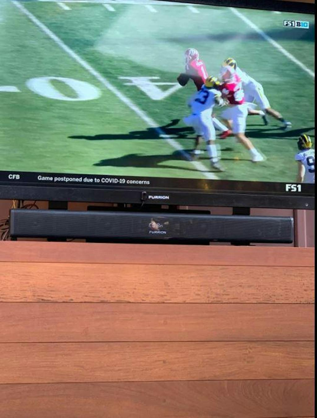 70W Furrion Aurora® 2.1 Outdoor Soundbar with Builtin Subwoofer