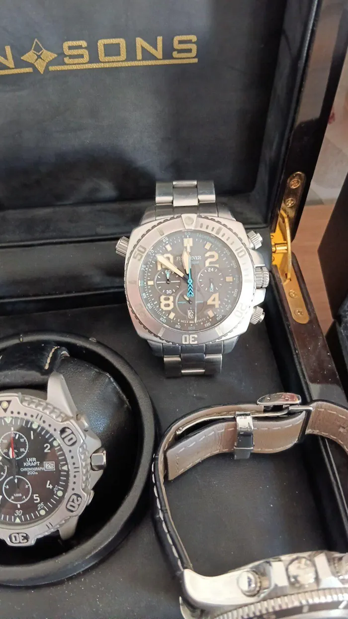 Owner photo of the AbyssForce 500M in its box