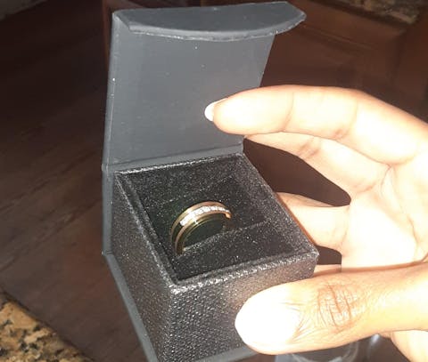 GAMA Rose-Gold Tungsten Wedding Band for Men or Women 7 Stones