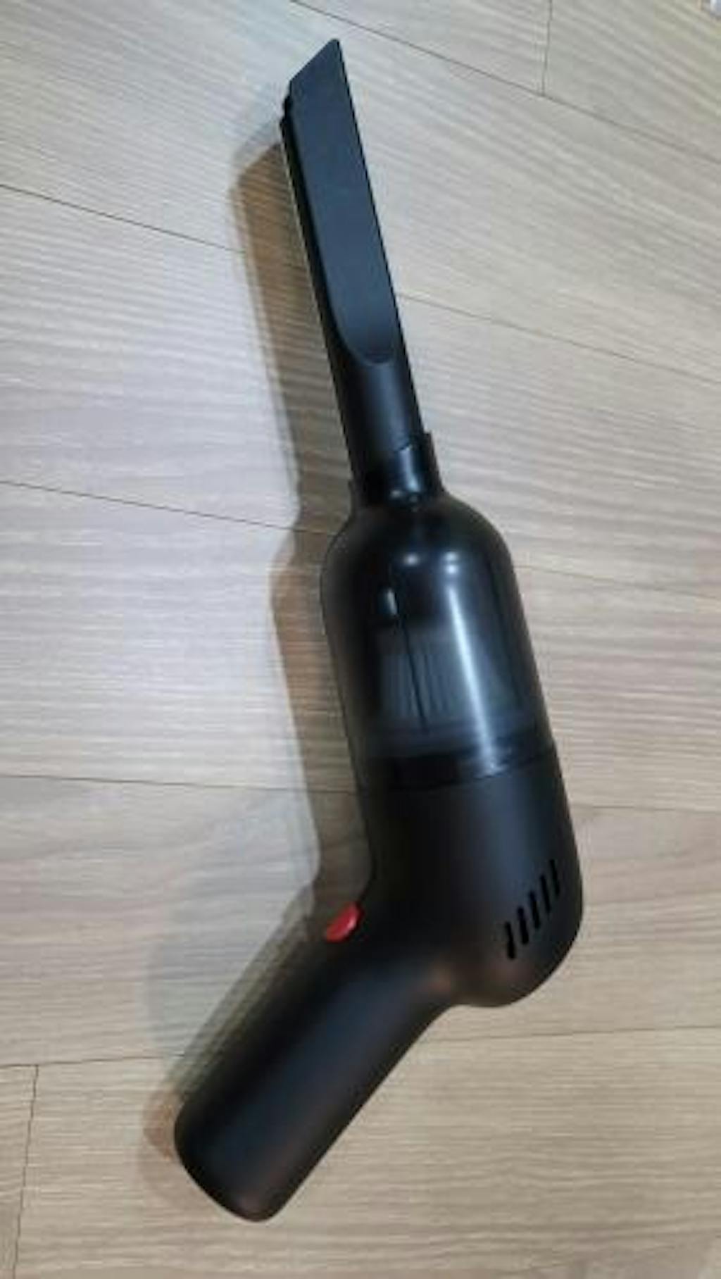 CruvaSwipe Wireless Vacuum Cleaner with Powerful Suction GadgetAMP