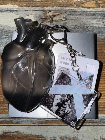 Black Heart-Shaped Silicone Protection Case for AirPods