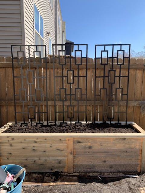 Gardenary Cedar Raised Garden Beds with Trim