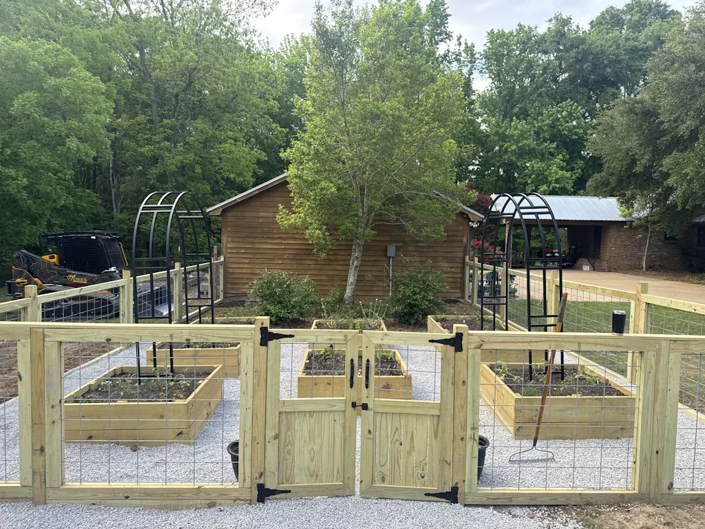 Nicole Arch Trellis