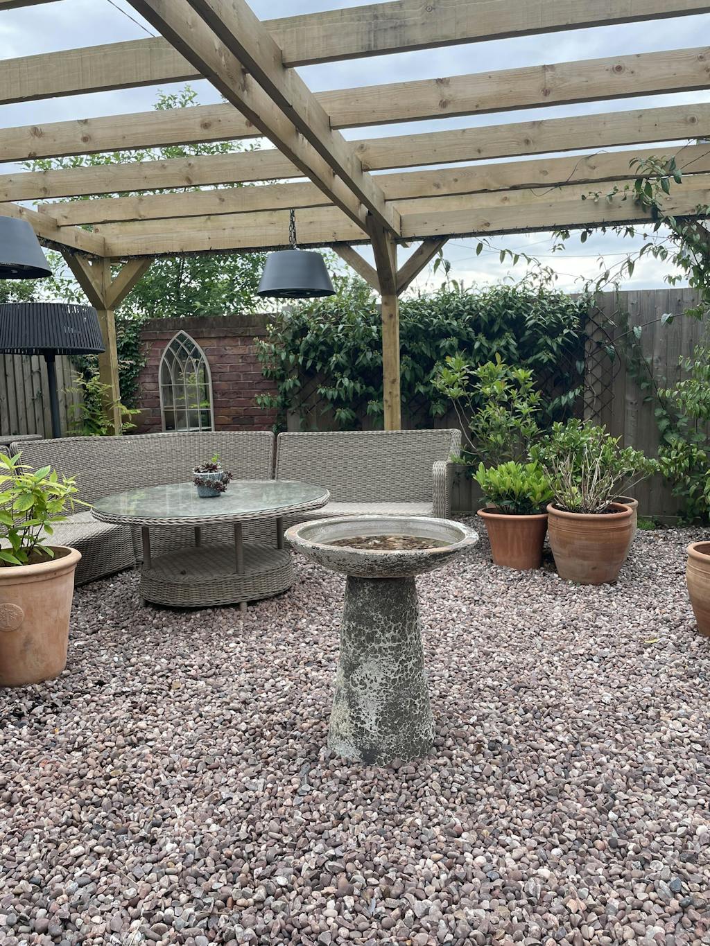 Garden Stone Bird Bath Salt Glaze Gardenesque