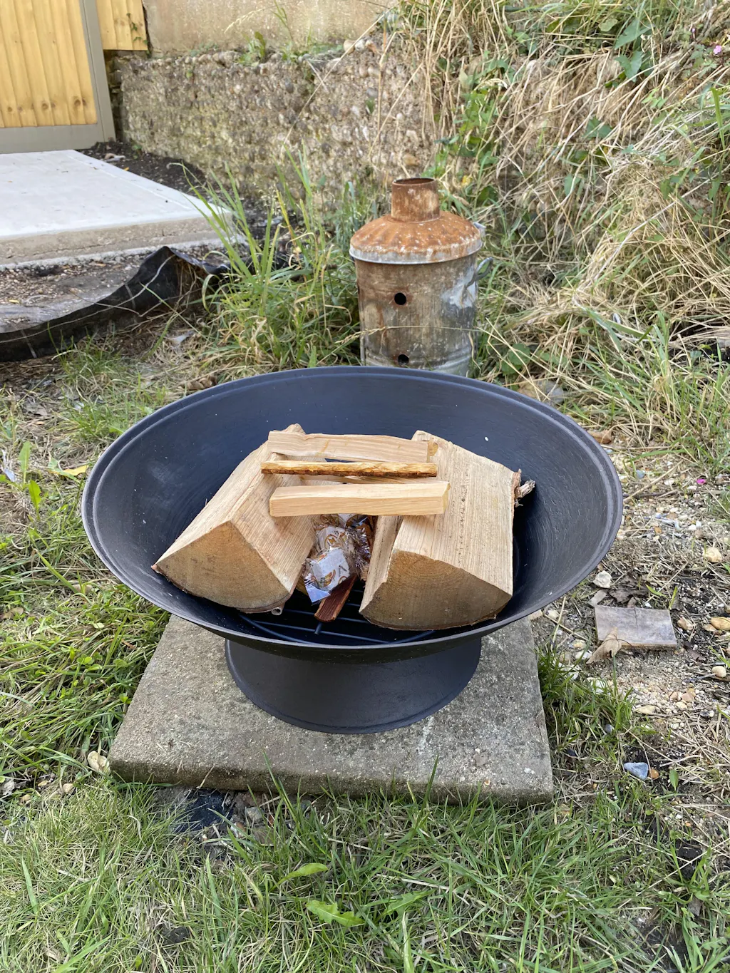Hoole Cast Iron Fire Pit with Grill & Metal Poker Gardenesque