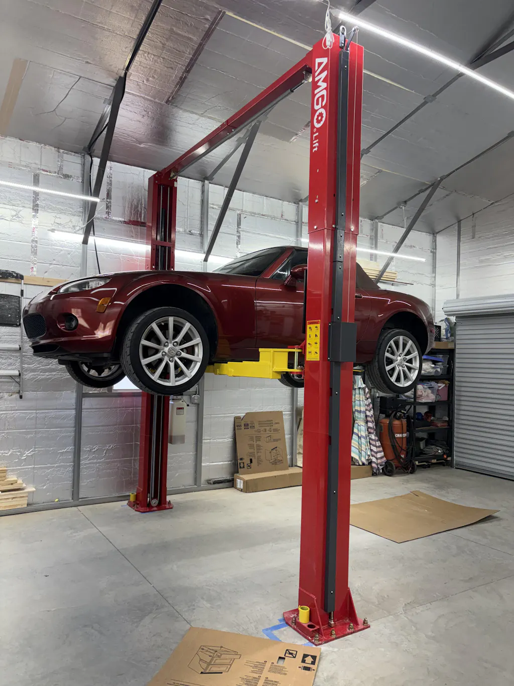 Amgo OH-9 9,000 lb 2 Post Lift