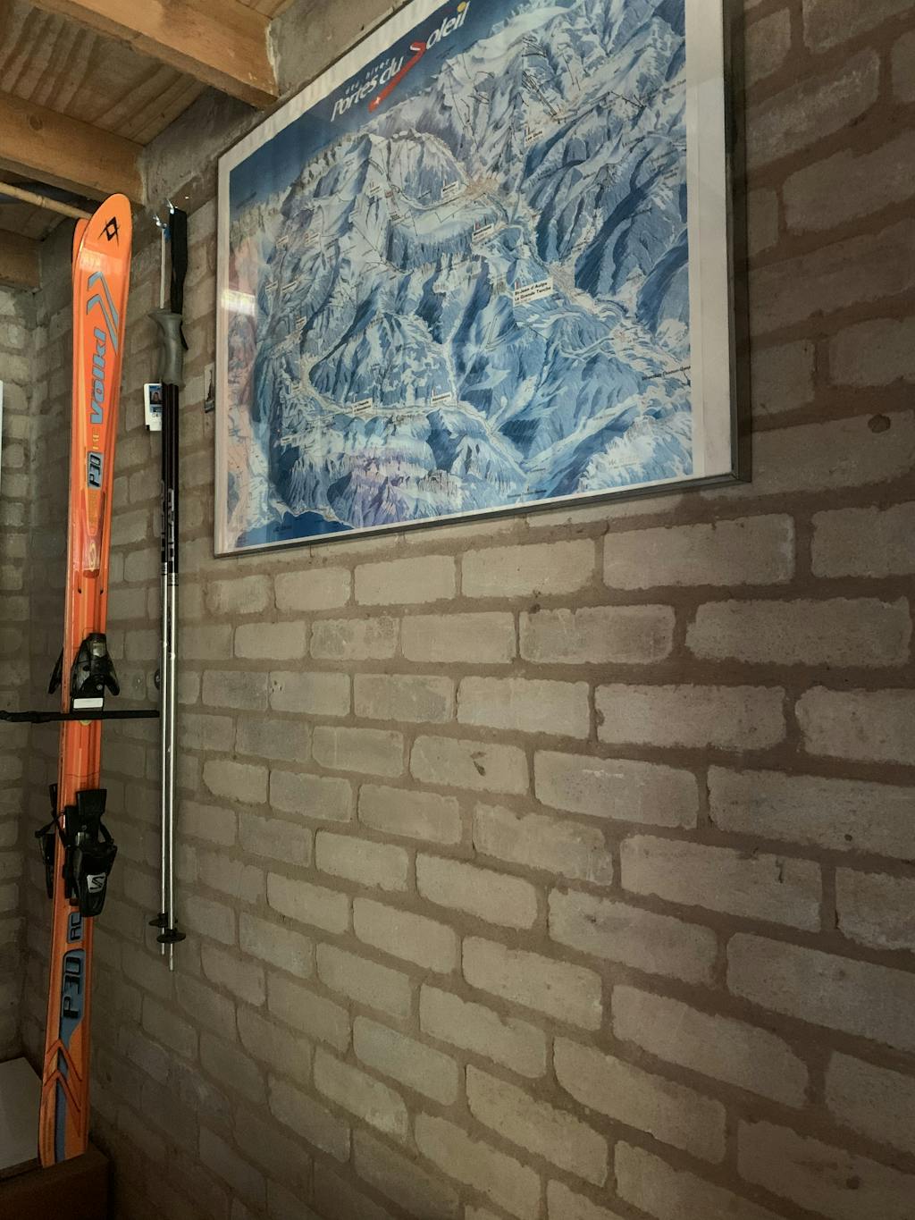 Ski wall rack and snowboard wall storage. Ski + Snowboard wall hanger GearHooks Ltd