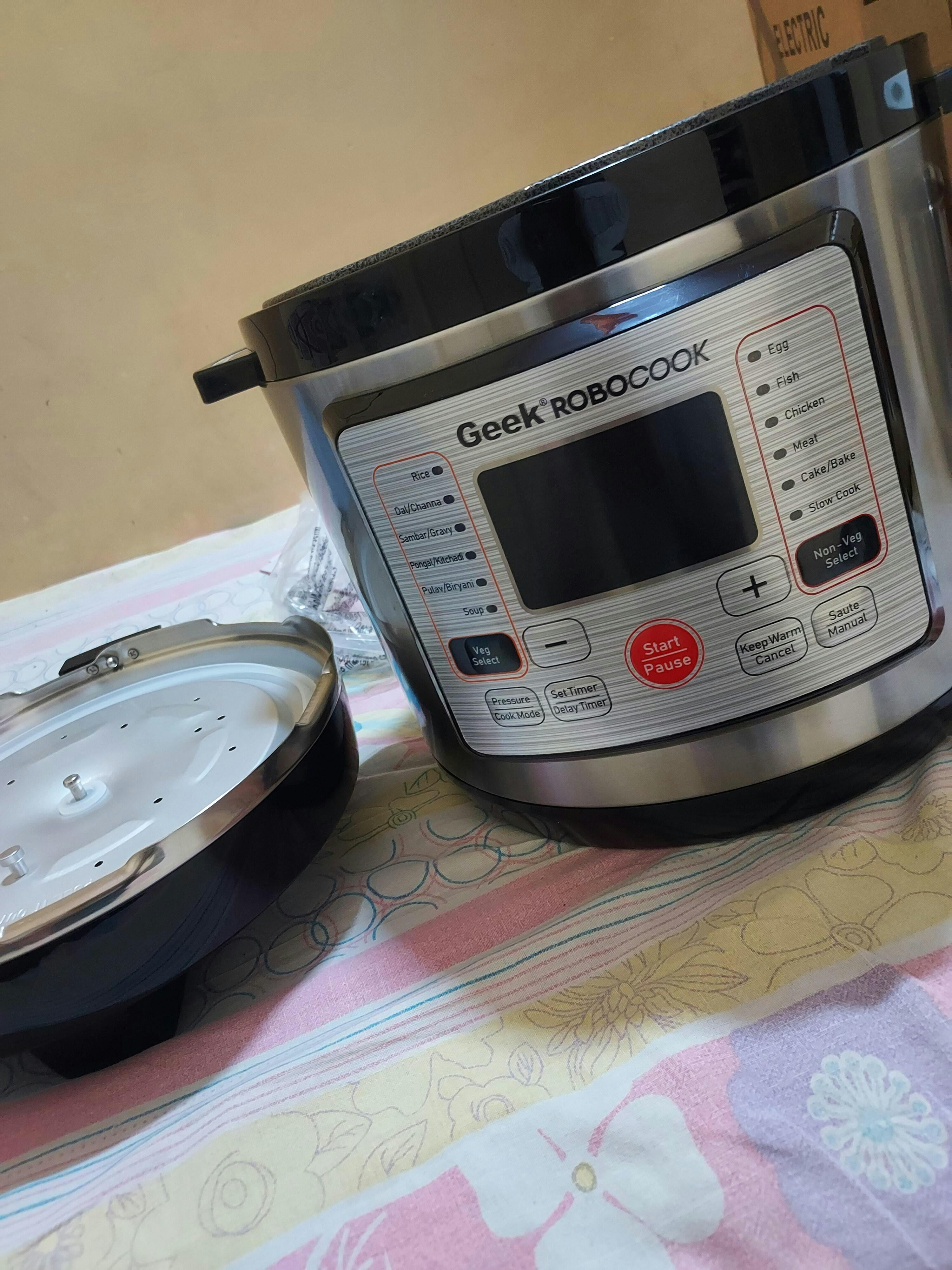 Shop Geek Robocook Hexa 6L Electric Pressure Cooker