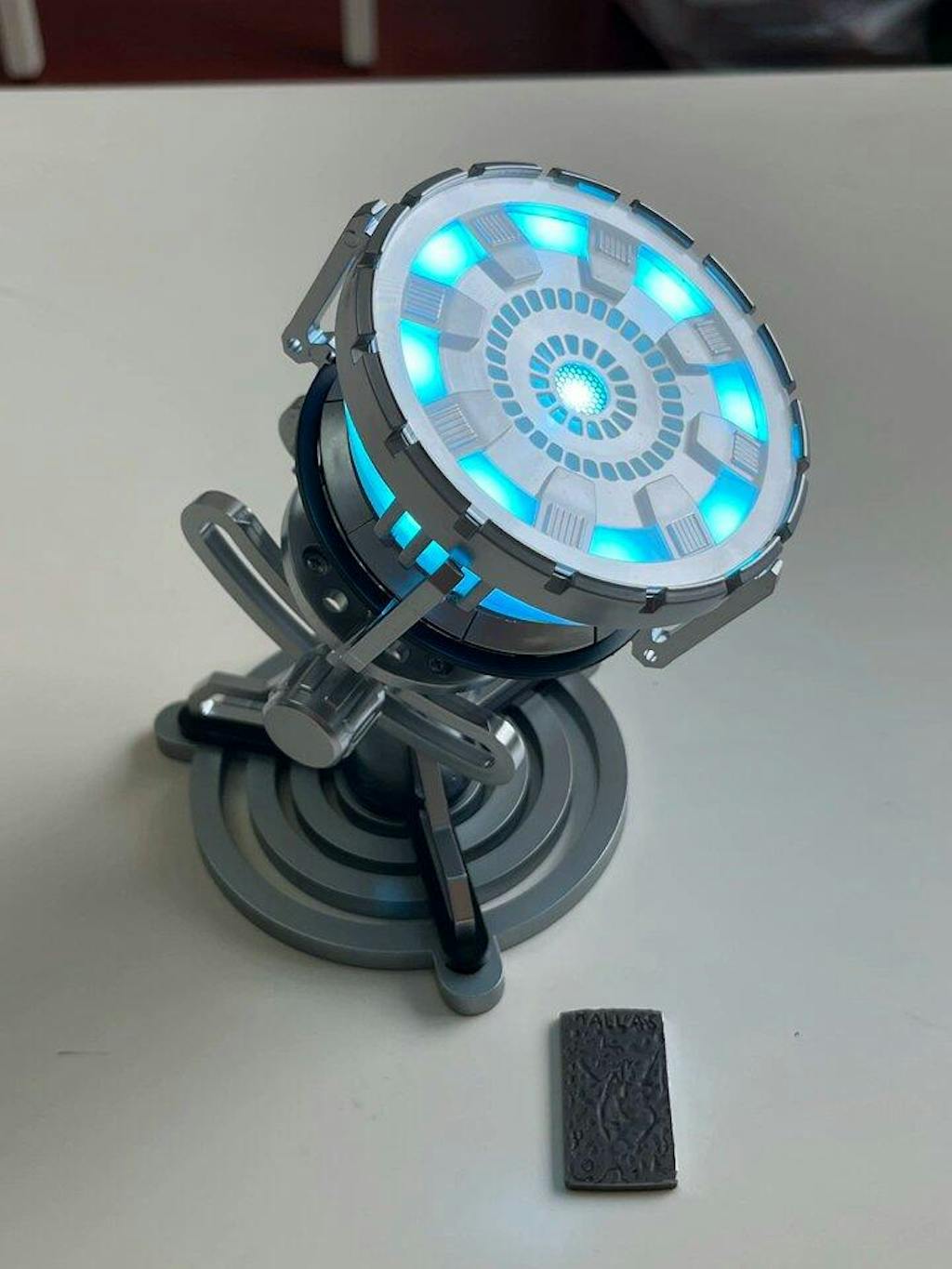 Iron Man MK6 Arc Reactor With Replaceable Palladium Core Disc