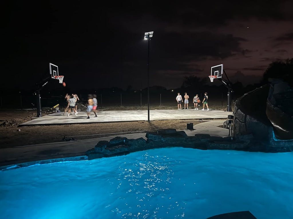 Gefolly SL-12000W Solar Street Lights Outdoor