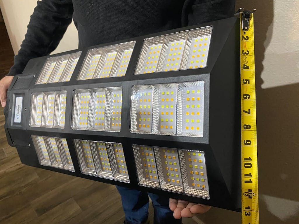 Gefolly SL-7200W Solar Street Light Outdoor