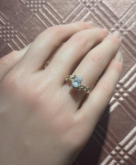 1.7ct Pear Leaf Moissanite Engagement Ring-Clementine