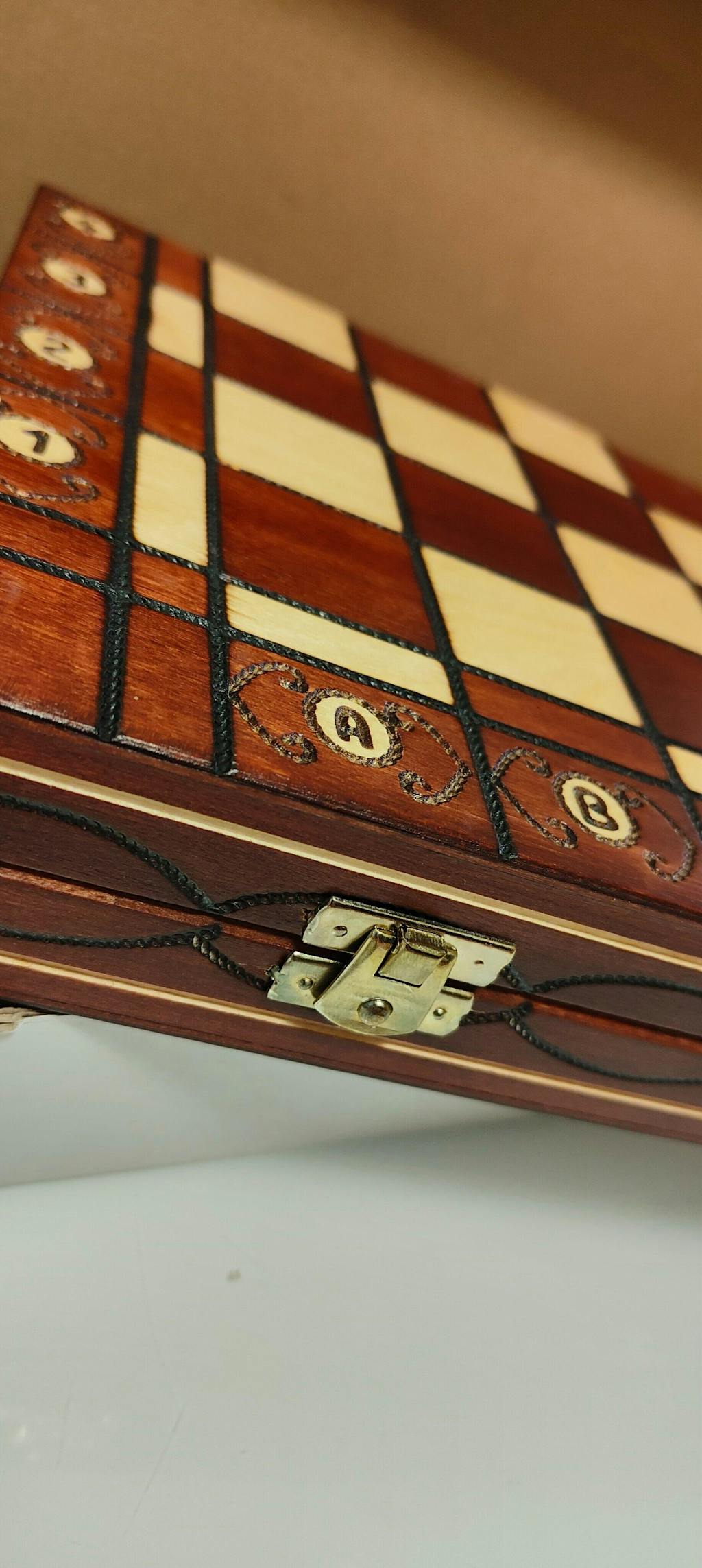 Ajedrez de Madera Premium “Senator” – Colección Nobilis