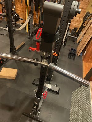 コンパクトベルトスクワット