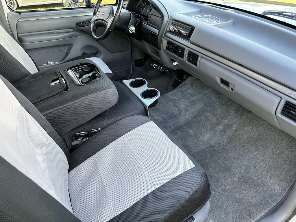 Floor mounted cup holder (40/20/40 Seats) Gerber Designs