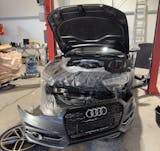 2016-2018 Audi RS6 Honeycomb Grille with Quattro in Lower Mesh